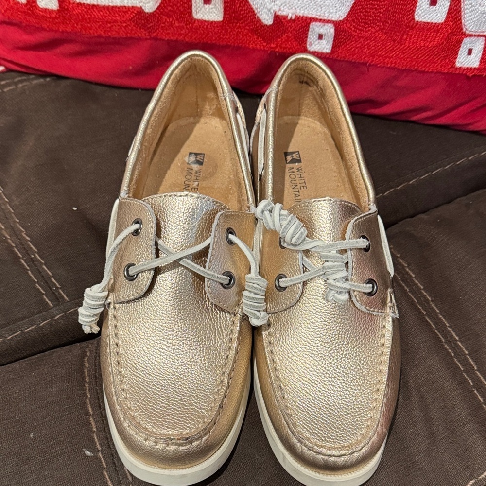 White Mountain Metallic Boat Shoes